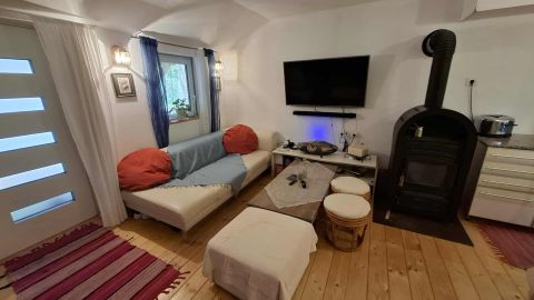 Eladó Ház 8736 Szőkedencs Erdő széli, 2 szintes, remek hangulatú ház.