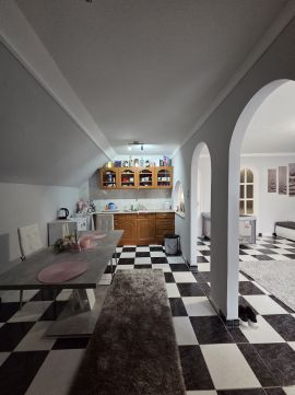 Eladó Lakás 2740 Abony 