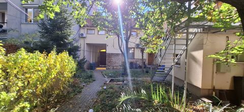 Eladó Lakás 7624 Pécs Szuperhangulatos lakás az Alkotmány utcában