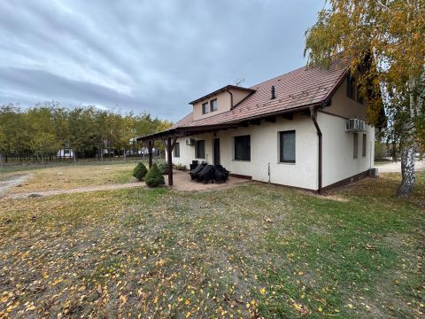 Eladó Ház 6000 Kecskemét Jól működő 7 apartmanos vendégház stabil vendégkörrel eladó