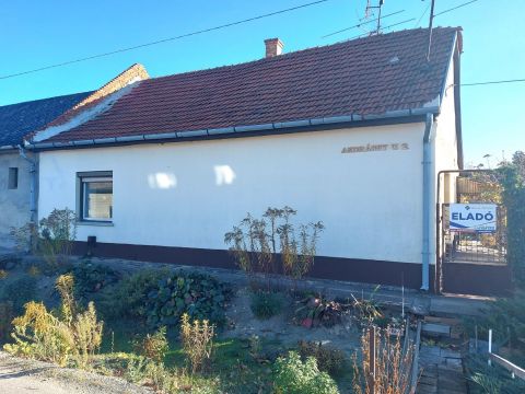 Eladó Ház 6070 Izsák 