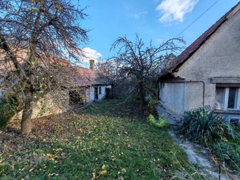 Eladó Ház 2073 Tök 2073 Tök, Fő utca