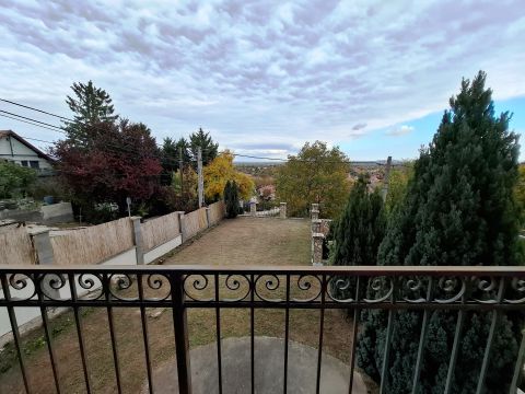 Eladó Ház 2011 Budakalász 