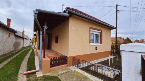 Eladó Ház 3562 Onga 