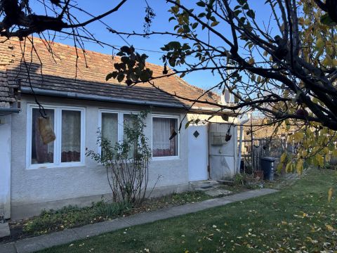 Eladó Ház 2028 Pilismarót 