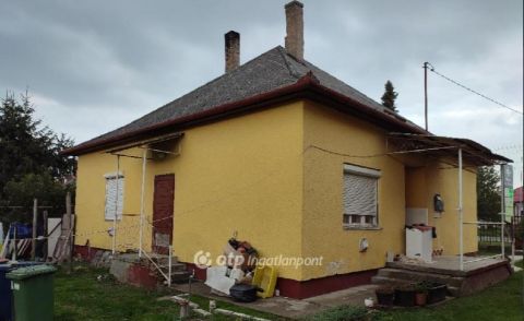 Eladó Ház 2091 Etyek 2091 Etyek, Falu széle