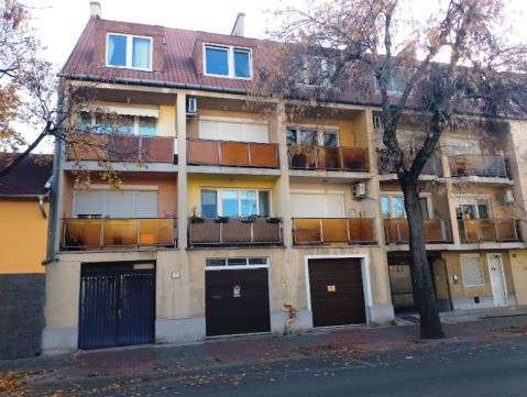 Eladó Lakás 1135 Budapest 13. kerület , Angyalföldi 1 szobás + loggiás, 2. emeleti, felújítandó tégl