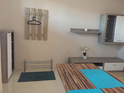 Eladó Lakás 1035 Budapest 3. kerület Velence u