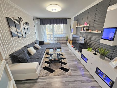 Eladó Lakás 1042 Budapest 4. kerület , Klímás, erkélyes, felújított, bútorozott, azonnal költözhető