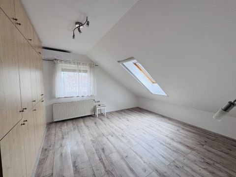 Eladó Lakás 7633 Pécs 