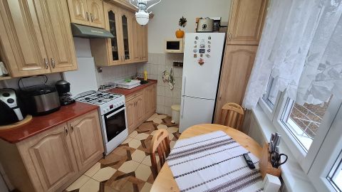 Eladó Lakás 2400 Dunaújváros , Dunaújváros csendes részén