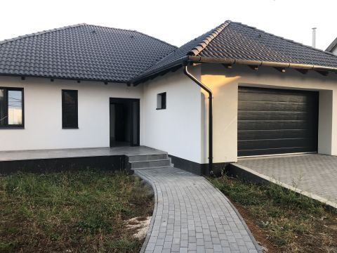 Eladó Ház 2030 Érd , Fenyves Parkváros alsó részén