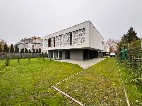 Eladó Lakás 8621 Zamárdi 