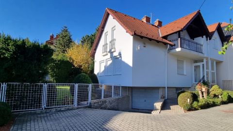 Eladó Ház 1112 Budapest 11. kerület 