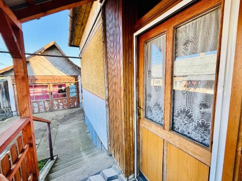 Eladó Ház 4243 Téglás , 4243 Téglás, Fő utca