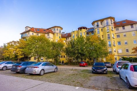 Eladó Lakás 1108 Budapest 10. kerület 