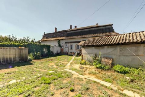 Eladó Ház 2890 Tata Tóváros