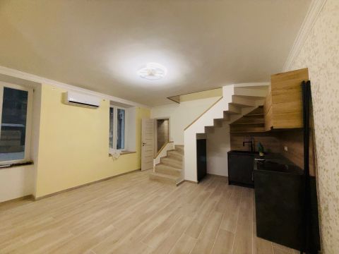 Eladó Lakás 1051 Budapest 5. kerület 