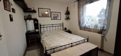 Eladó Ház 2314 Halásztelek Ikerház fél, napelemmel, saját kerttel