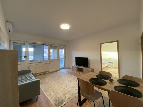 Kiadó Lakás 7626 Pécs 