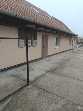 Eladó Lakás 3000 Hatvan 