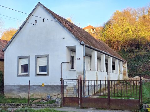 Eladó Ház 7668 Gyód 