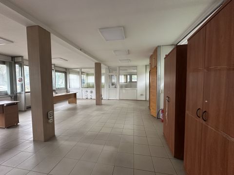 Kiadó Iroda 4400 Nyíregyháza Prága utca közelében