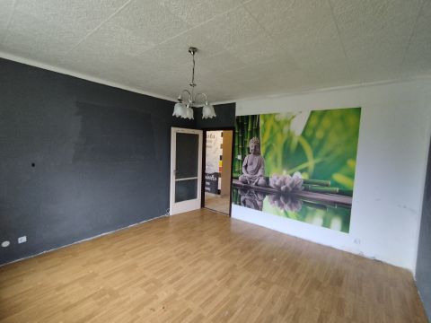 Eladó Lakás 2800 Tatabánya 