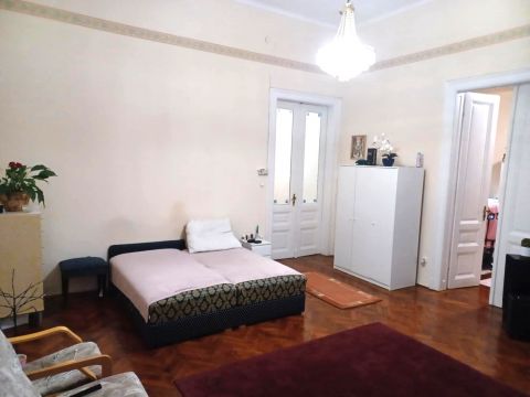 Kiadó Lakás 1055 Budapest 5. kerület , Falk Miksa utca - a Jászai Mari tér közelében