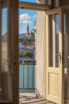 Eladó Lakás 1054 Budapest 5. kerület , Mátyás templomra, Citadellára Panorámás nagy teraszos lakás