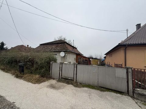 Eladó Ház 2060 Bicske 