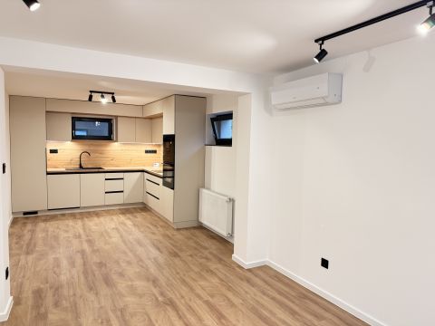 Eladó Lakás 7635 Pécs , Mecsekoldal-Bálics 3 szobás kertkapcsolatos felújított lakás