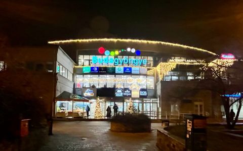 Eladó Üzlethelyiség 1026 Budapest 2. kerület , Budagyöngye Bevásárlóközpont