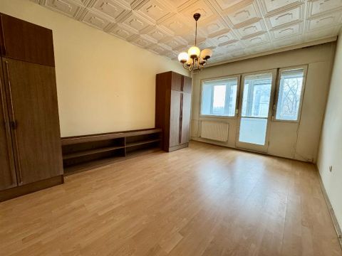 Eladó Lakás 9011 Győr , 9023 Győr, Adyváros