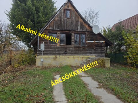 Eladó Ház 2317 Szigetcsép 