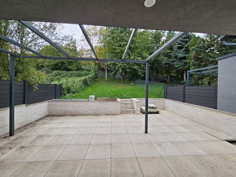 Eladó Ház 1028 Budapest 2. kerület 