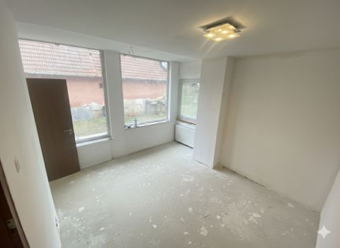 Eladó Ház 2115 Vácszentlászló , Vácszentlászló központjában