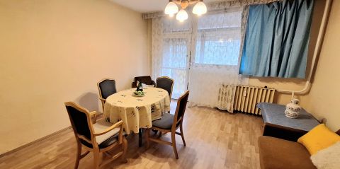 Eladó Lakás 6000 Kecskemét , BELVÁROSI ELSŐ EMELETI, ERKÉLYES 3 SZOBÁS AZONNAL KÖLTÖZHETŐ