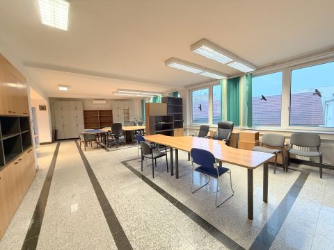 Kiadó Iroda 4400 Nyíregyháza Nyíregyháza Belváros