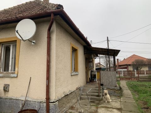 Eladó Ház 2766 Tápiószele Ganz Gyár közelében