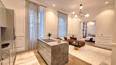 Kiadó Lakás 1051 Budapest 5. kerület 