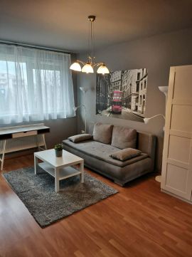 Eladó Lakás 8200 Veszprém , Veszprém Cholnokyváros