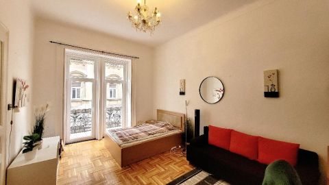 Eladó Lakás 1074 Budapest 7. kerület , 1074 Budapest 7, Középső-Erzsébetváros