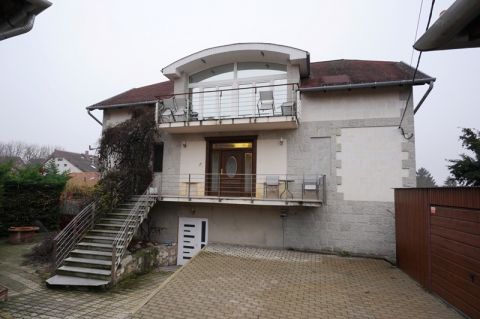 Eladó Ház 2141 Csömör 