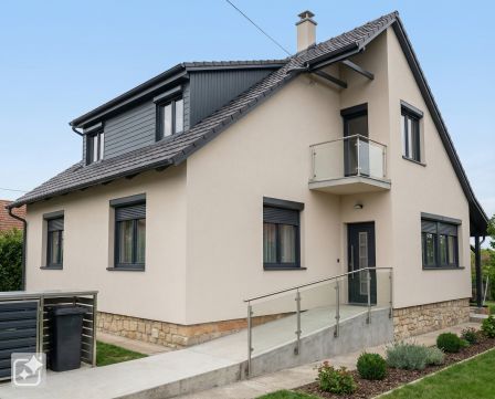 Eladó Ház 2065 Mány 