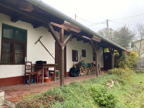 Eladó Ház 2642 Nógrád Hangulatos parasztház csendes utcában!