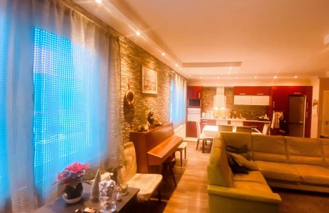 Eladó Lakás 1147 Budapest 14. kerület , Csömöri út