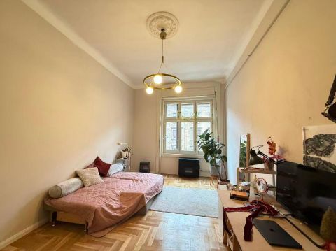 Eladó Lakás 1081 Budapest 8. kerület , 1081 Budapest 8, Blaha Lujza Tér