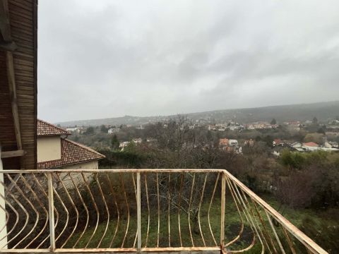 Eladó Ház 7634 Pécs Panorámás ház Mecsekoldalban eladó.