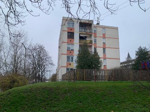 Eladó Lakás 5200 Törökszentmiklós , 5200 Törökszentmiklós, csendes